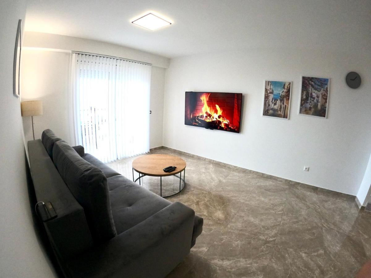 Apartment Dalmatino Makarska Exteriör bild