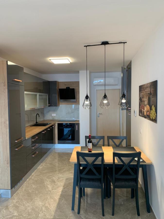 Apartment Dalmatino Makarska Exteriör bild