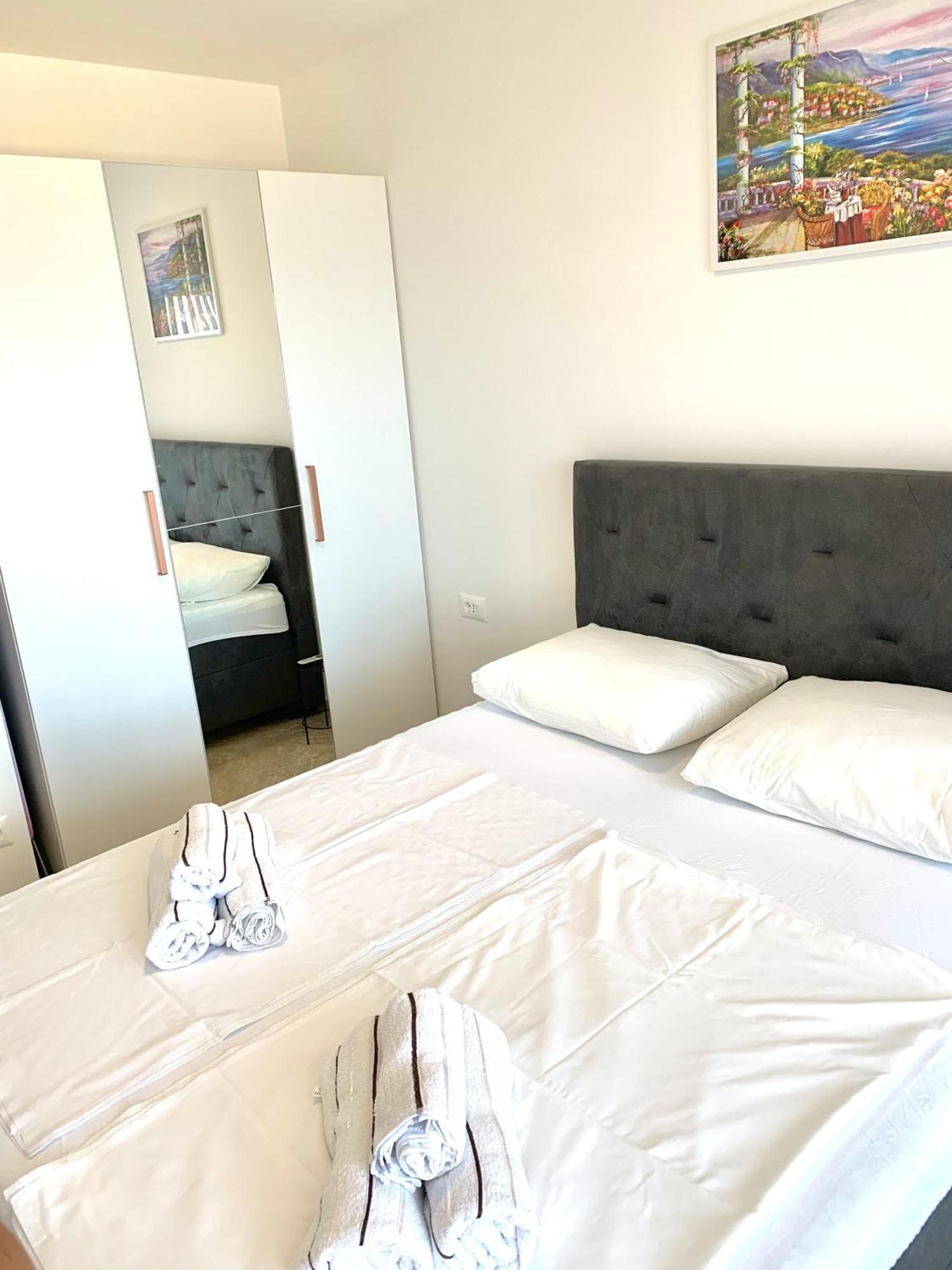 Apartment Dalmatino Makarska Exteriör bild